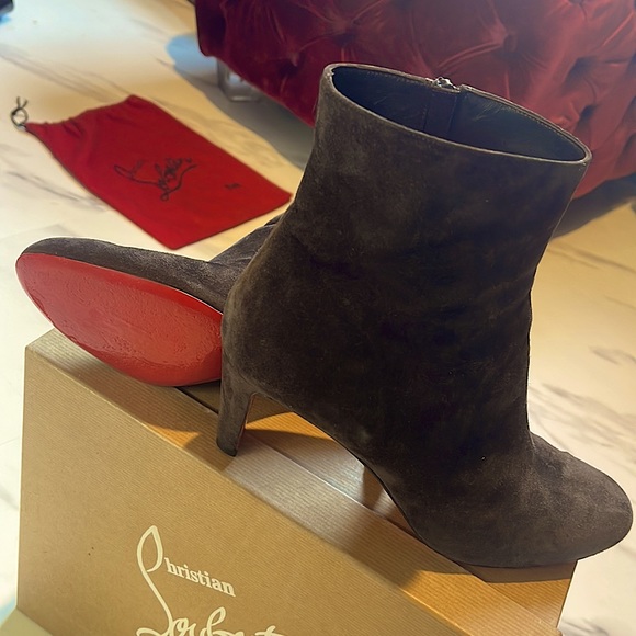 Louboutin Brown Suede Boots (37.5) - Picture 10 of 10
